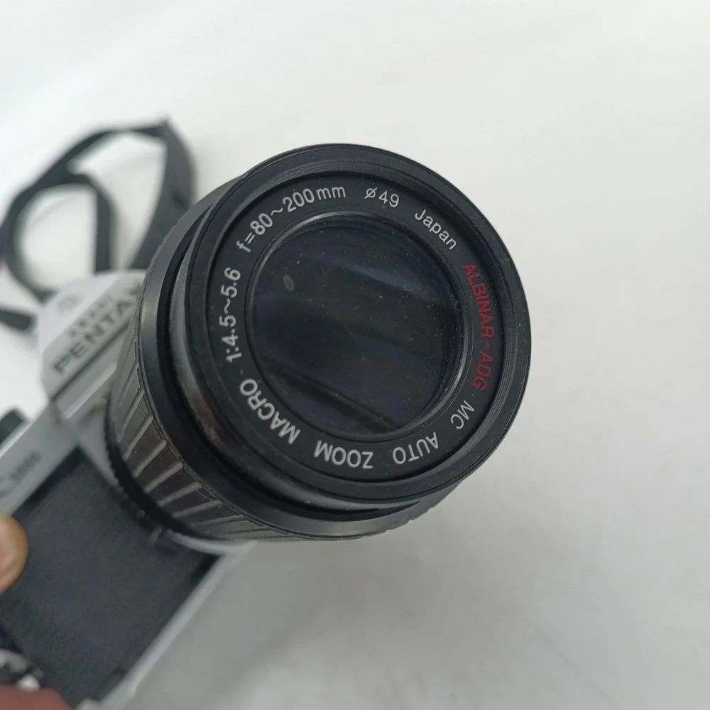 Asahi Pentax K1000 35mm SLR Camera Albinar 80-200mm Macro Zoom Lens Strap c4